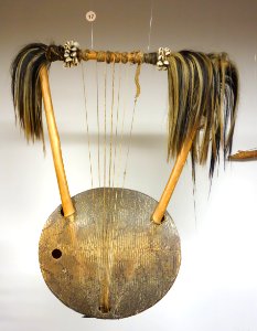 Lyre - Alur, Zaire - Royal Museum for Central Africa - DSC06996