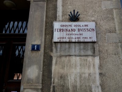 Lyon 5e - Rue Benoist-Mary - École Ferdinand Buisson, plaque centenaire (2)