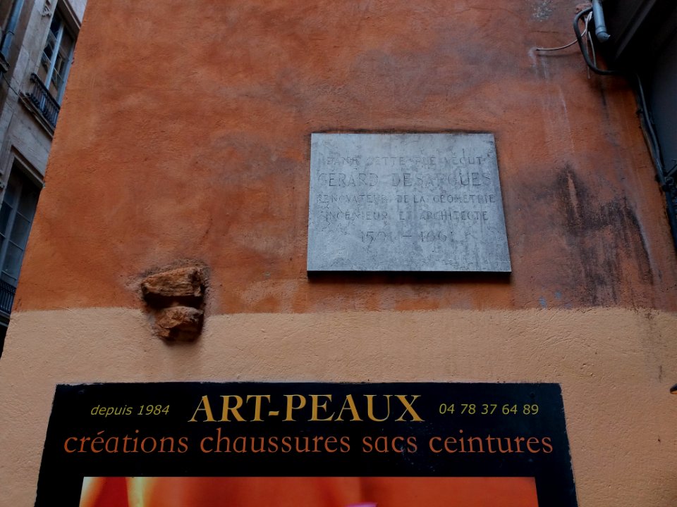 Lyon 5e - Rue des Trois Maries, plaque à Gérard Desargues