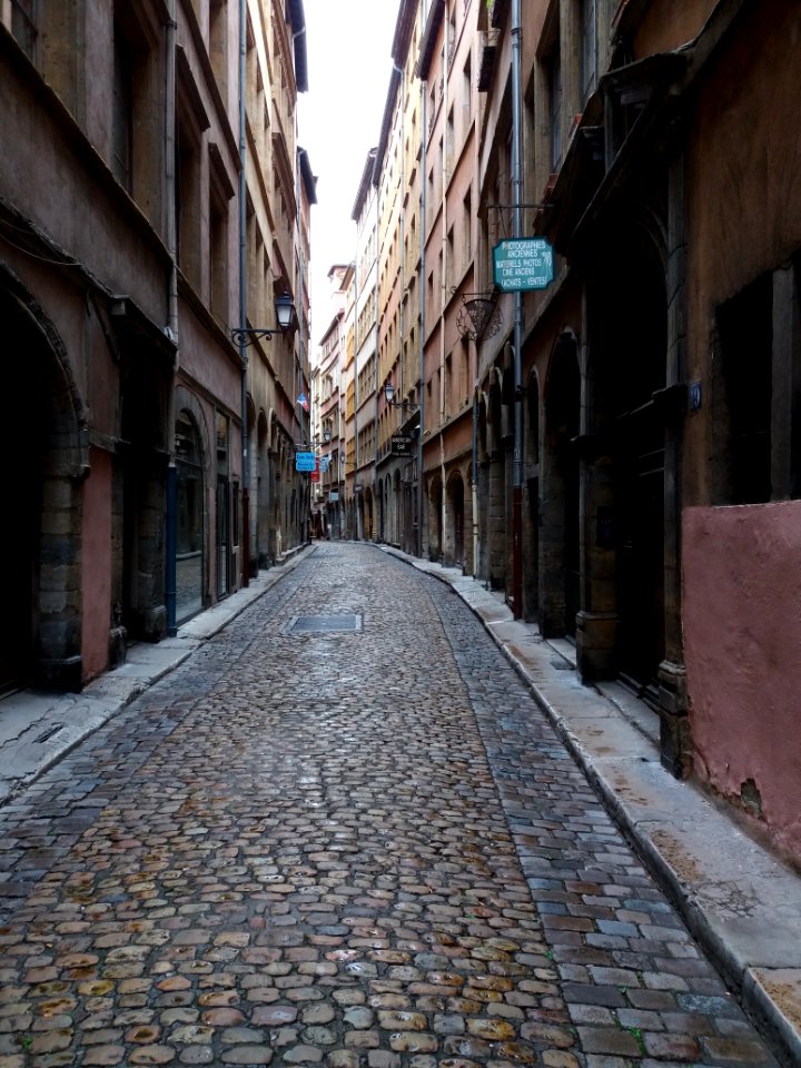 Lyon 5e - Rue des Trois Maries, depuis la rue du Palais de Justice