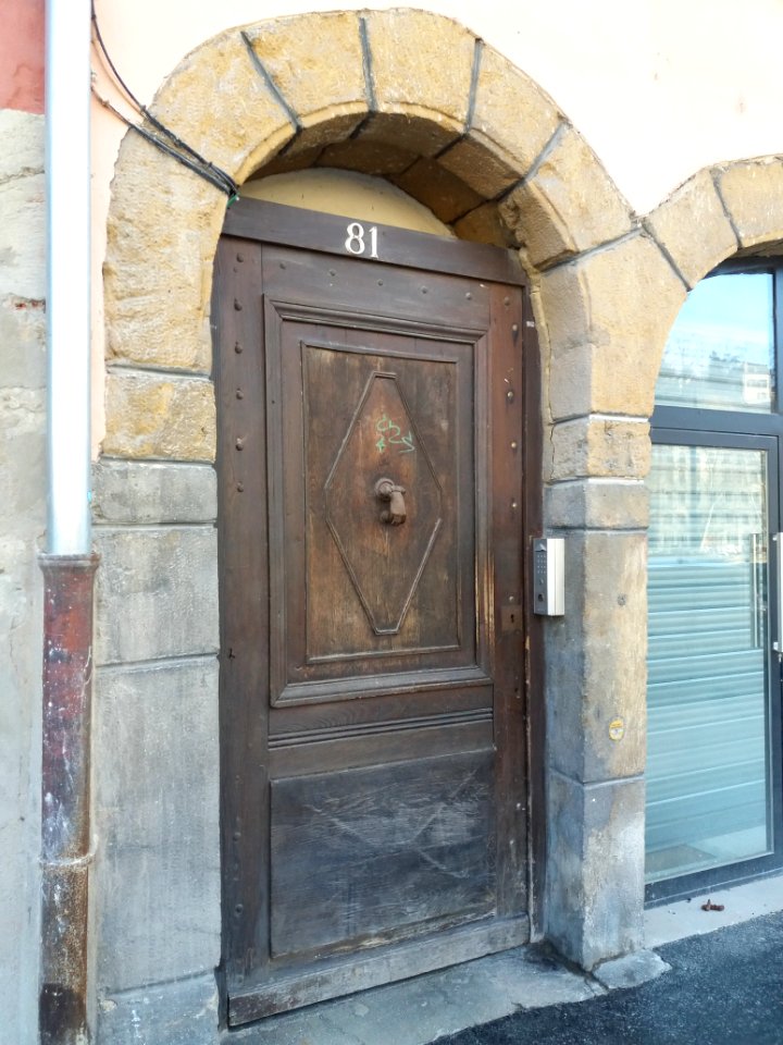 Lyon 5e - Quai Pierre Scize - Porte au numéro 81