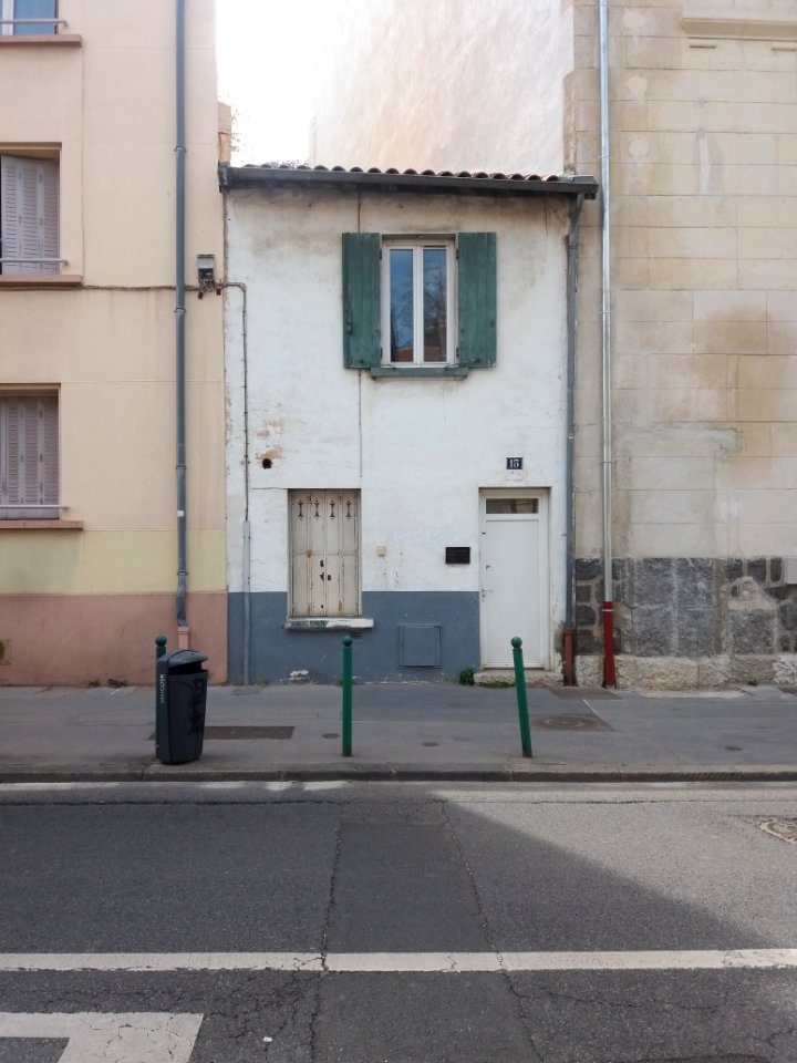 Lyon 5e - Rue Joliot-Curie - Maison au numéro 15