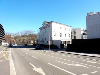 Lyon 9e - Rue Joannès Carret, arrivée sur le quai Paul Sédallian