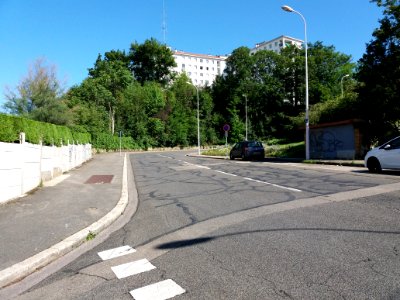 Lyon 5e - Rue Cardinal Gerlier, depuis la montée de Loyasse