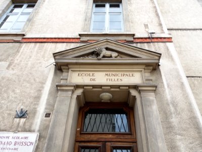 Lyon 5e - Rue Benoist-Mary - École Ferdinand Buisson, plaque école municipale de filles