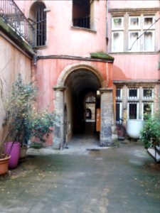 Lyon 5e - Rue du Bœuf - Maison du Crible - Couloir menant à la rue du Bœuf