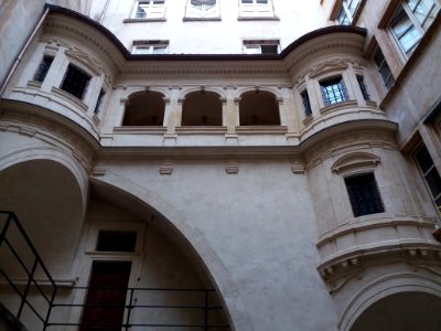 Lyon 5e - Rue Juiverie - Hôtel de Bullioud - Facade de la galerie Philibert de l'Orme (1)