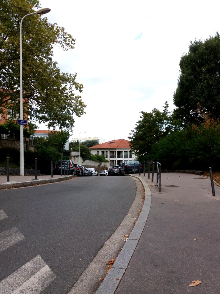 Lyon 5e - Rue des Fossés de Trion, depuis la rue Commandant Charcot