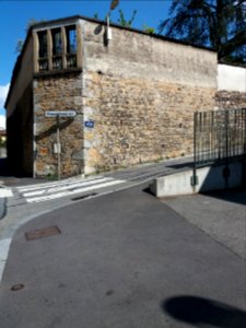 Lyon 5e - Rue Benoist-Mary - Mur à l'angle de l'avenue Barthélémy Buyer