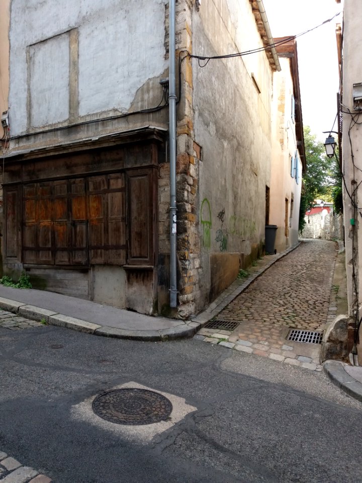 Lyon 5e - Rue des Macchabées, début de la rue Vide Bourse