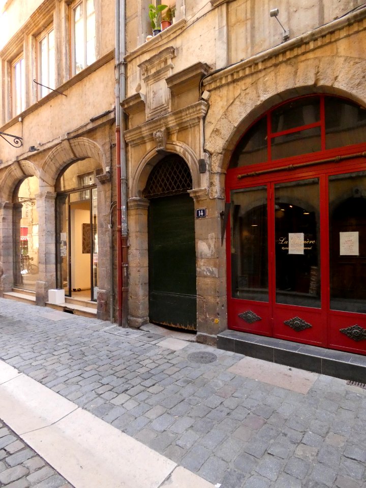 Lyon 5e - Rue du Bœuf - Porte au numéro 14