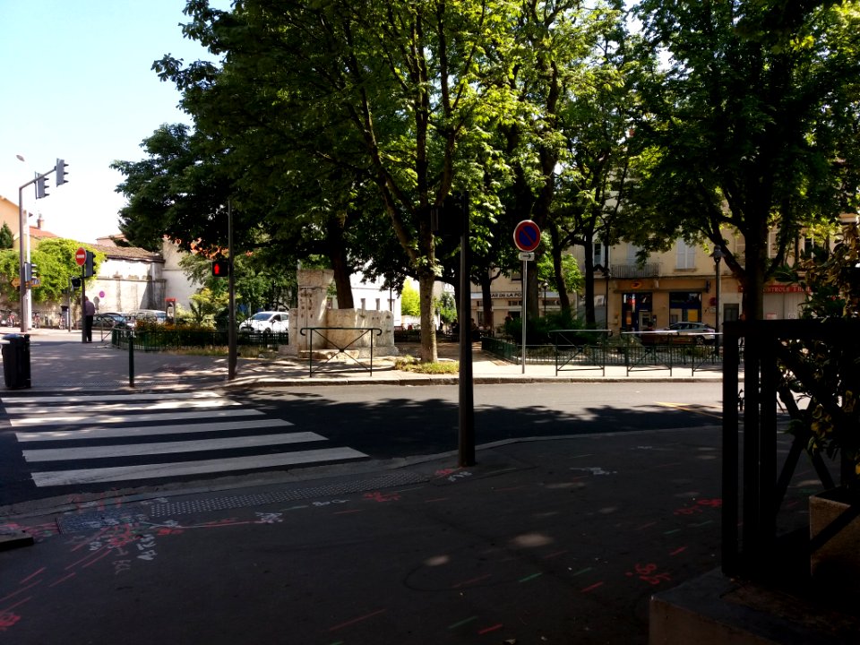 Lyon 5e - Place de Trion, depuis l'angle nord-est