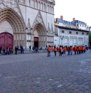 Lyon 5e - Place Saint-Jean, manifestation de L214 devant la cathédrale