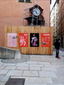 Lyon 5e - Place du Petit Collège - Horloge Charvet - Installation