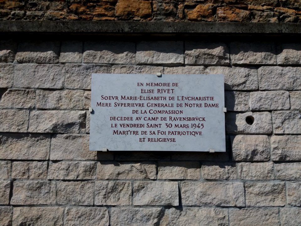 Lyon 5e - Plaque en mémoire d'Élise Rivet