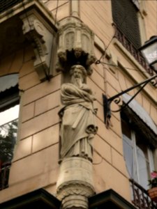 Lyon 5e - Quai Bondy - Statue de saint Paul, à l'angle de la rue Octavio Mey