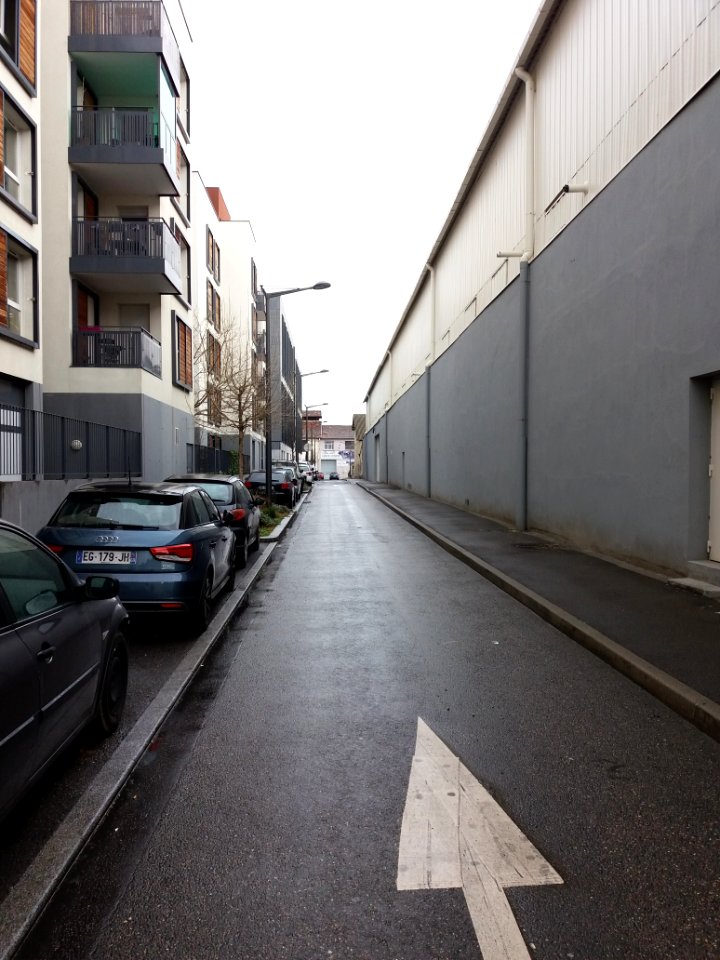 Lyon 7e - Impasse de l'Asphalte, depuis la rue de Gerland