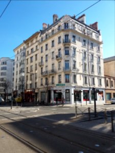 Lyon 7e - Immeuble à l'angle de l'avenue Berthelot et de la rue de Marseille