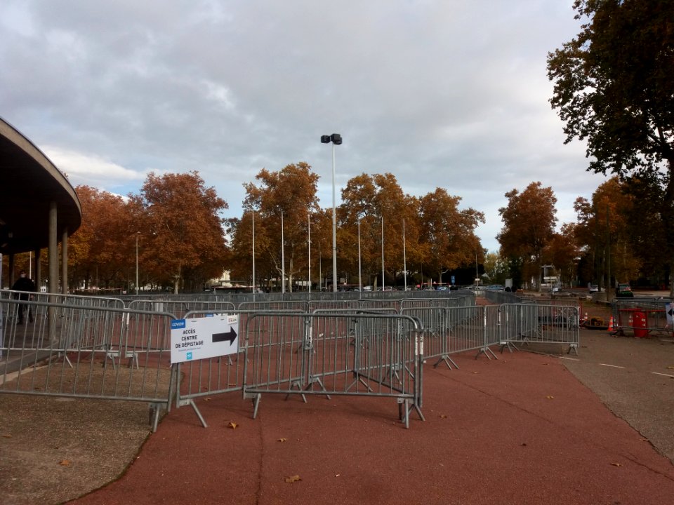 Lyon 7e - Palais des sports de Gerland - Centre de dépistage Covid-19 (2)