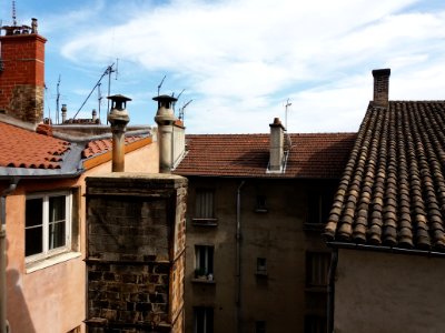 Lyon 5e - Montée Saint Barthélémy - Lycée Sainte-Marie Lyon, maisons et cheminée