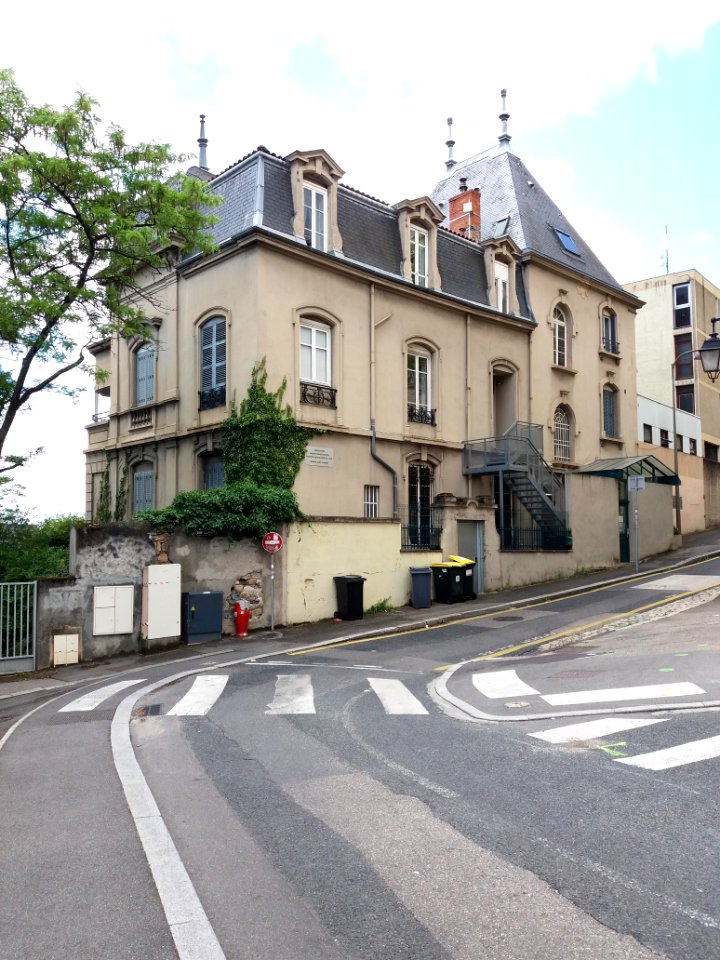Lyon 5e - Montée Saint-Laurent - Maison Saint Laurent, en montant
