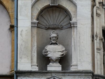Lyon 5e - Montée Saint Barthélemy - Maison Henri IV - Buste d'Henri IV