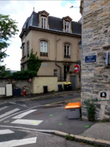 Lyon 5e - Montée Saint-Laurent - Maison Saint Laurent, depuis la montée des Génovéfains