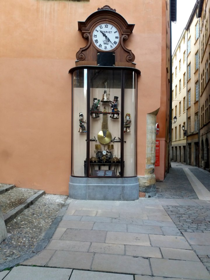 Lyon 5e - Place du Petit Collège - Horloge Charvet - Vue d'ensemble