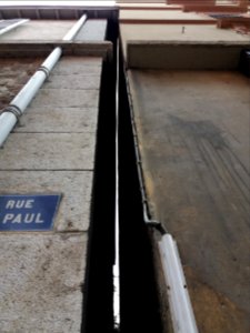 Lyon 5e - Rue Saint Paul, espace entre deux immeubles