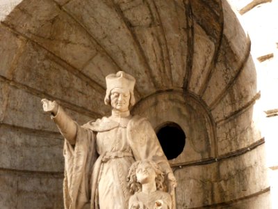 Lyon 5e - Rue Saint Paul - Statue de Jean Gerson - Détail 01