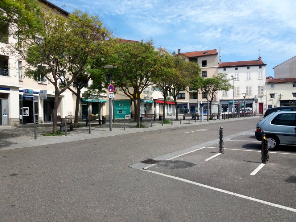 Lyon 5e - Place des Compagnons de la Chanson - Vers l'est