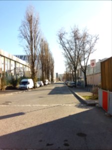 Lyon 7e - Rue du Vercors, section nord de l'angle vers l'avenue Tony Garnier