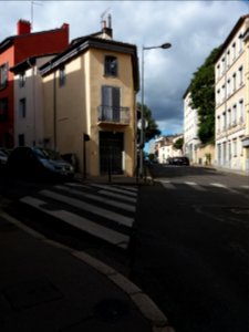 Lyon 5e - Montée de Choulans, immeuble à l'angle de la rue des Macchabées, coté ouest