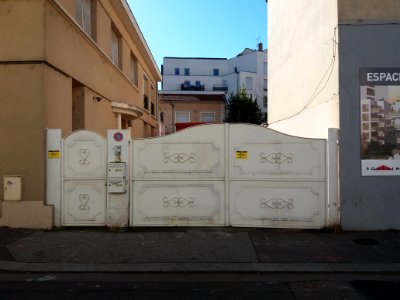 Lyon 7e - Rue Général Miribel, portail
