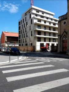 Lyon 7e - Rue Félix Brun, nouveau bâtiment à côté de l'église