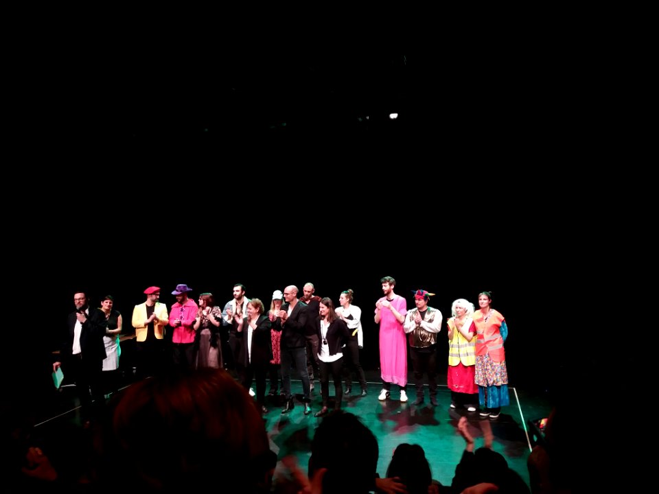 Lyon 8e - Salle Genton - Les Guily, triptyque d'impro 2020, fin du spectacle