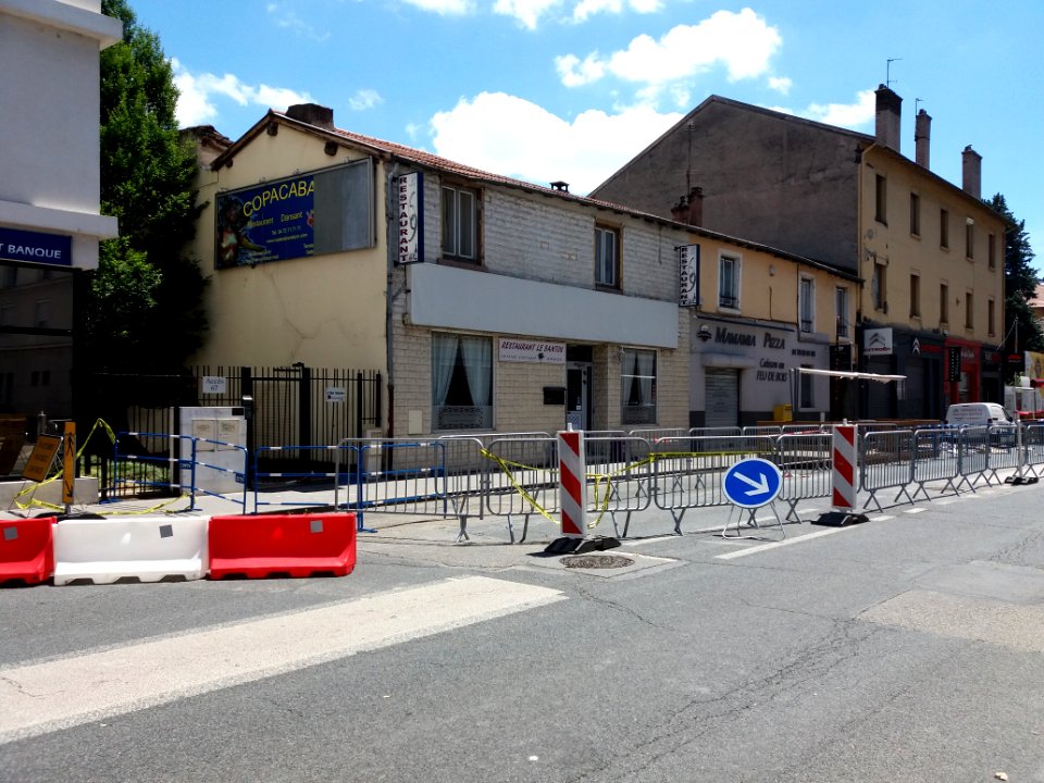 Lyon 7e - Rue de Gerland, périmètre de sécurité autour des 67 et 69