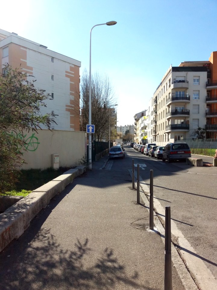 Lyon 7e - Rue Hector Malot, au croisement avec la rue André Bollier