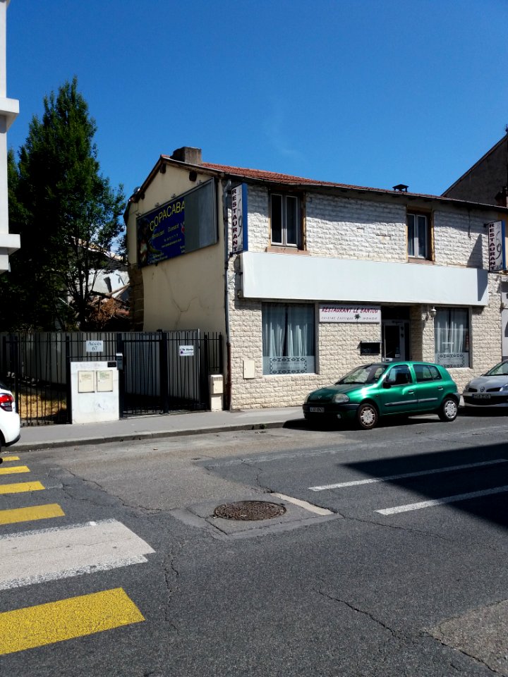 Lyon 7e - Rue de Gerland, mur effondré du restaurant au numéro 67