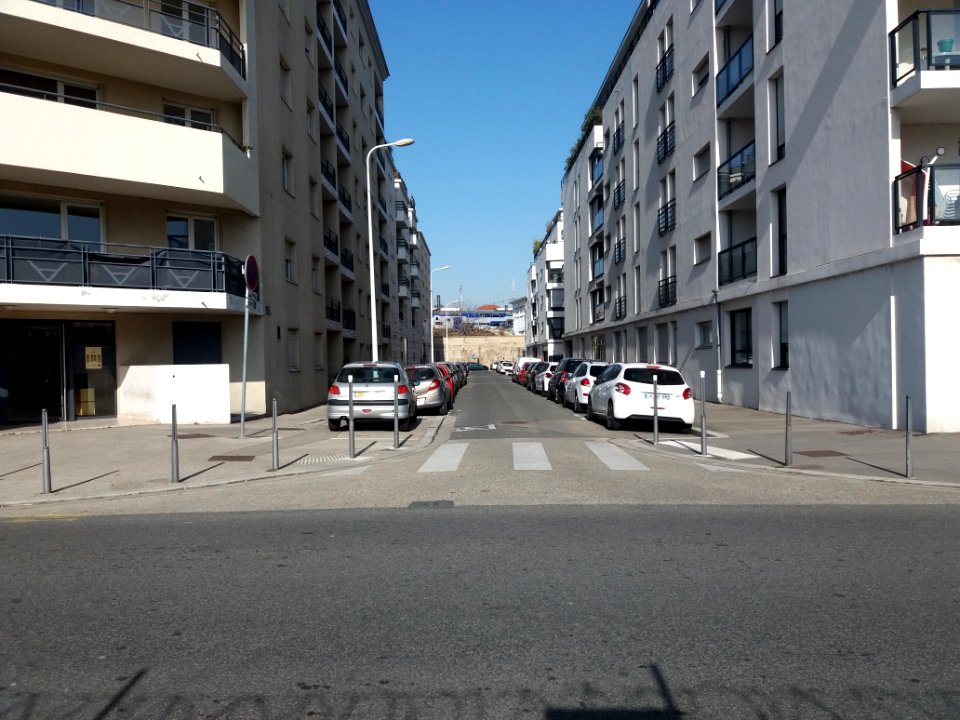 Lyon 7e - Rue Desaugiers, vue depuis la rue Gustave Nadaud
