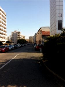Lyon 7e - Rue du Commandant Ayasse, vue depuis l'avenue Leclerc