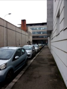 Lyon 7e - Rue de la Grande Famille - Cheminée de l'entreprise à l'angle de la rue Lortet