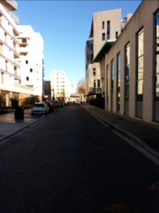 Lyon 7e - Rue des Balançoires, au niveau de la rue Michel Félizat, vers l'avenue Jean Jaurès