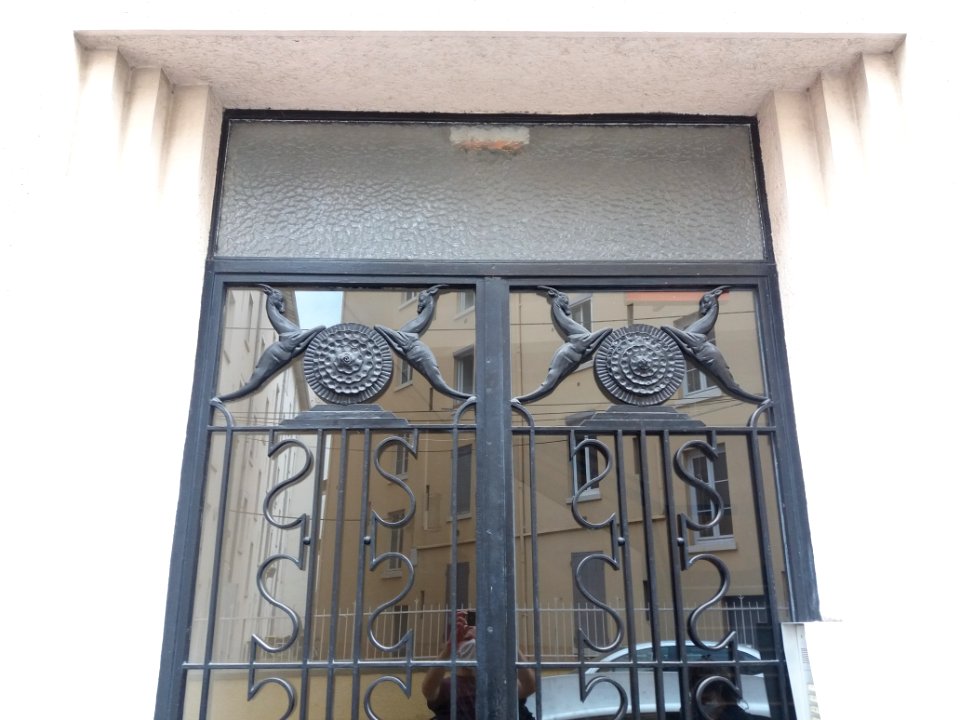 Lyon 7e - Rue Jaboulay - Porte au numéro 43 - Haut