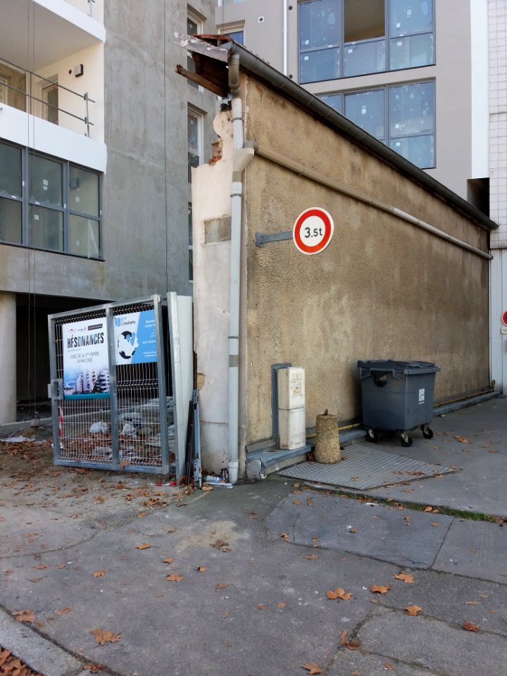 Lyon 7e - Rue des Girondins, plaque manquante