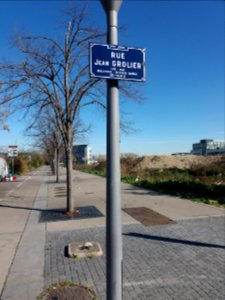 Lyon 7e - Rue Jean Grolier, plaque sur le boulevard Chambaud de la Bruyère
