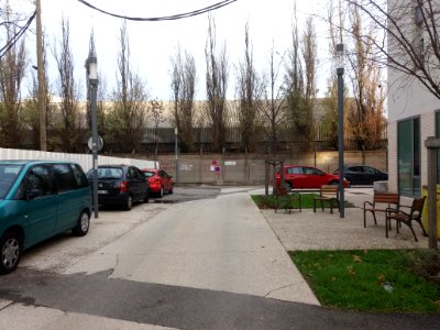 Lyon 7e - Rue Jacques Monod - Vue sur les bâtiments de l'entreprise Metalic