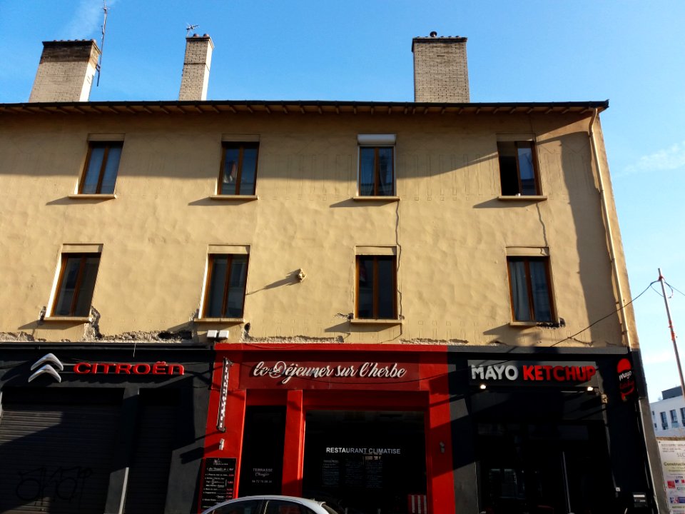Lyon 7e - Rue de Gerland, immeuble au numéro 71