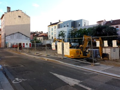 Lyon 7e - Rue du Général de Miribel, chantier de démolition à l'angle de l'avenue Berthelot (4)