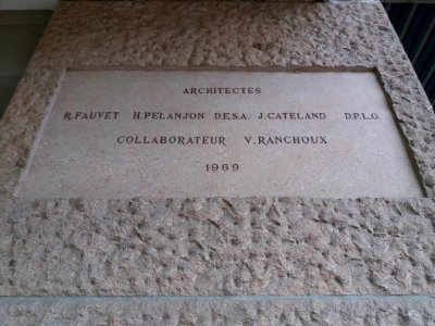 Lyon 8e - Cours Gambetta, plaque d'architectes 1969, au numéro 115
